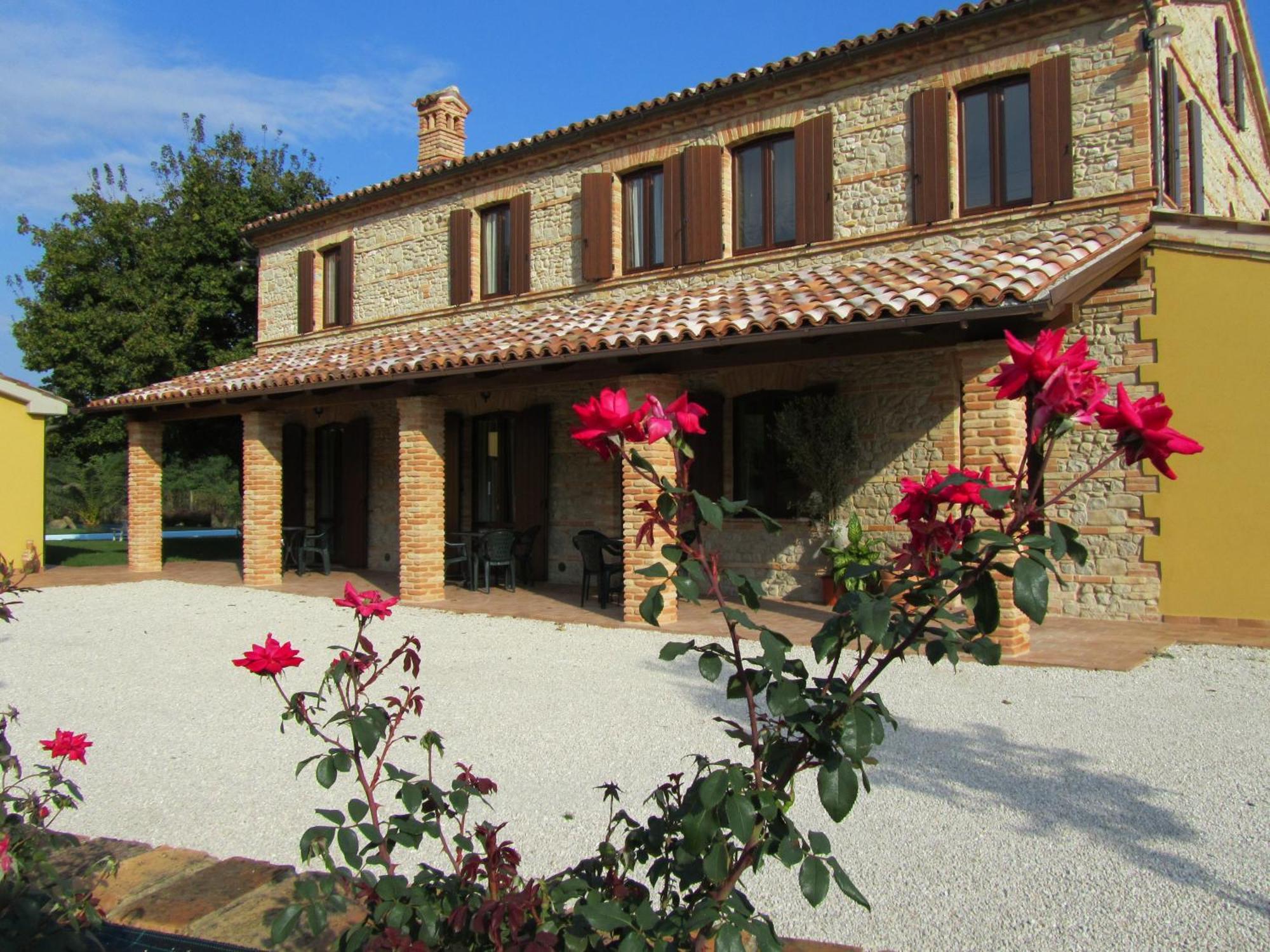 Agriturismo La Vecchia Fonte *